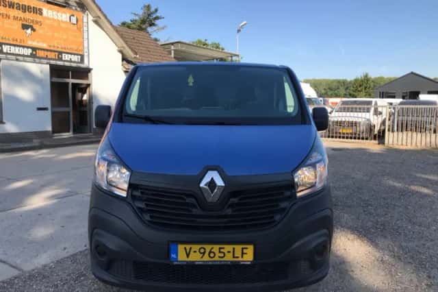 Renault Trafic (2018) thumbnail 2