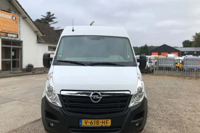 Opel Movano (2017) thumbnail 2