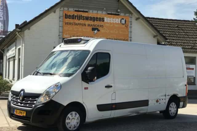Renault Master (2016) thumbnail 1