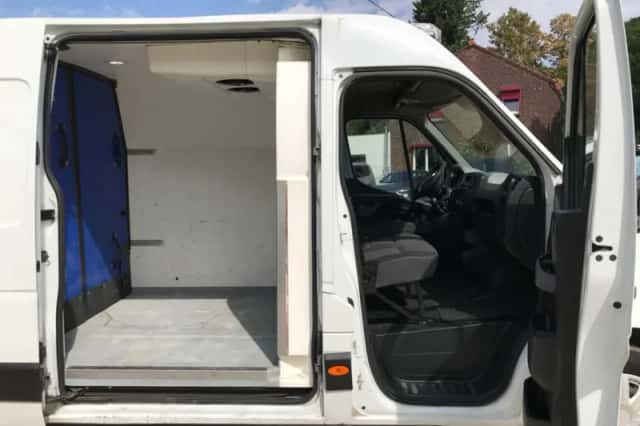 Renault Master (2016) thumbnail 6
