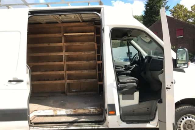 Volkswagen Crafter (2012) thumbnail 5