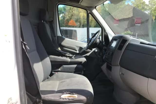 Volkswagen Crafter (2012) thumbnail 6