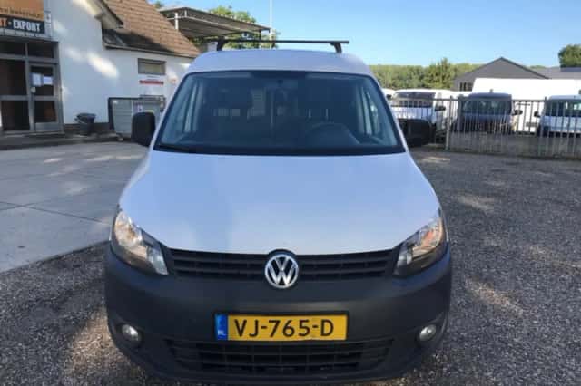 Volkswagen Caddy (2014) thumbnail 2