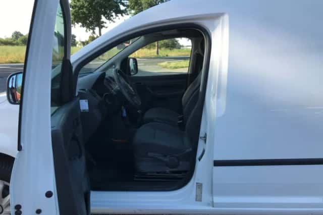 Volkswagen Caddy (2014) thumbnail 3