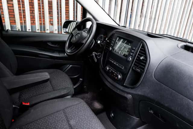 Mercedes-Benz Vito (2021) thumbnail 4
