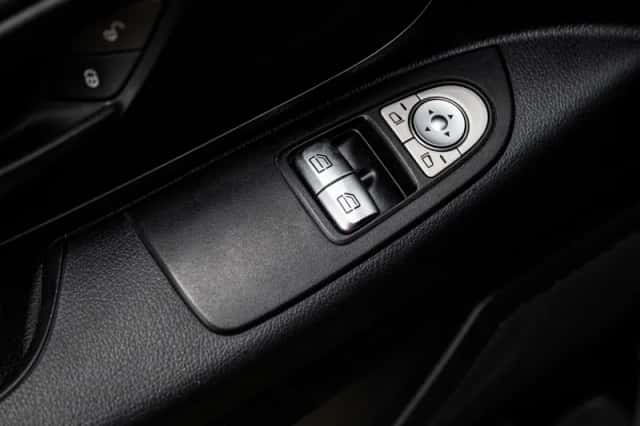 Mercedes-Benz Vito (2021) thumbnail 6