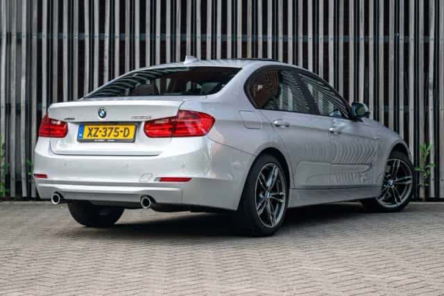 BMW 3-Serie (2015) thumbnail 2