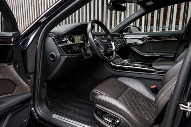 Audi A8 (2020) thumbnail 4