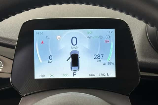 BYD Dolphin (2024) thumbnail 4