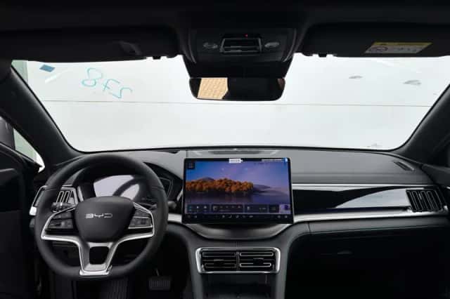 BYD Seal U (2026) thumbnail 3