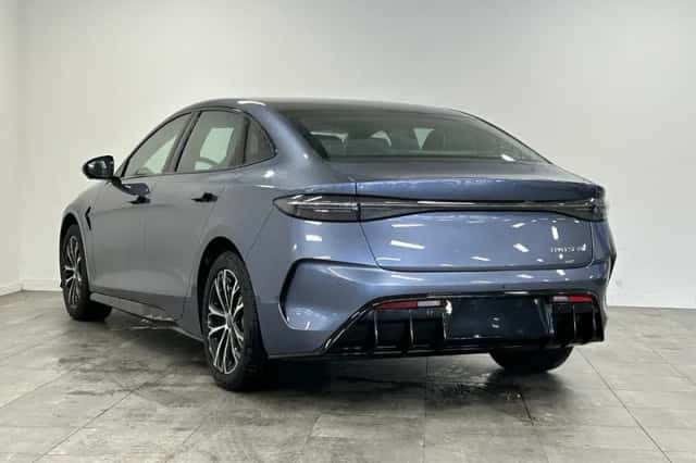 BYD Seal (2026) thumbnail 6