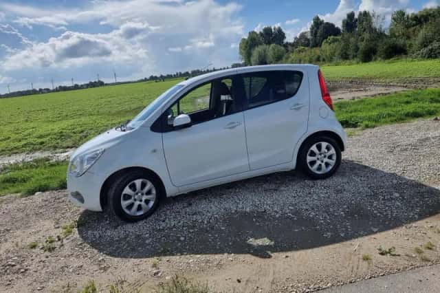 Opel Agila (2009) thumbnail 2