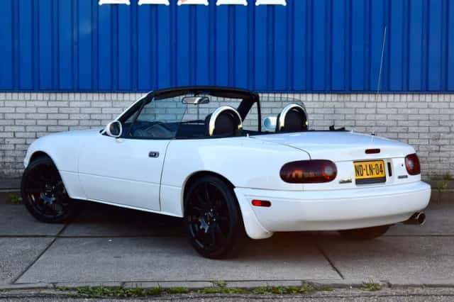Mazda MX-5 (1990) thumbnail 6
