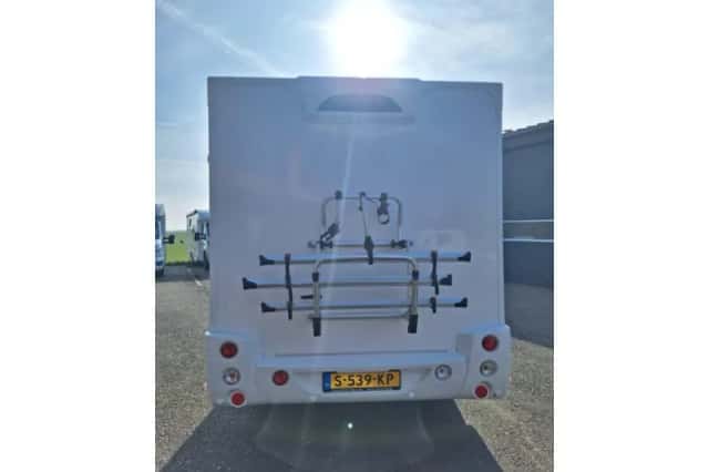 Chausson First Line (2023) thumbnail 4