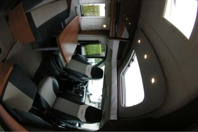 LMC Breezer (2014) thumbnail 6