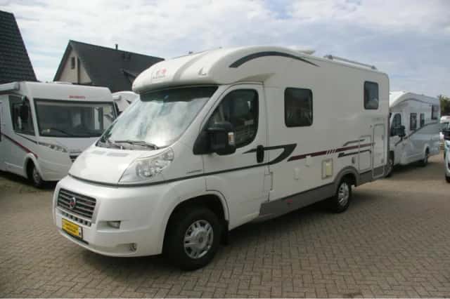 Adria Compact (2012) thumbnail 4