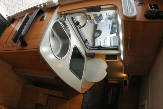 Hymer Exsis-i (2009) thumbnail 6