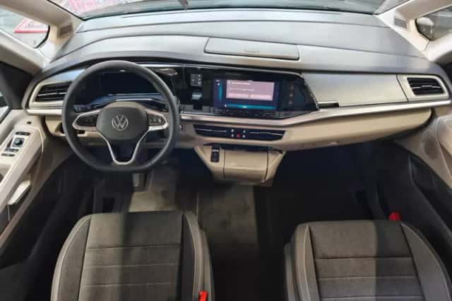 Volkswagen California (2026) thumbnail 2