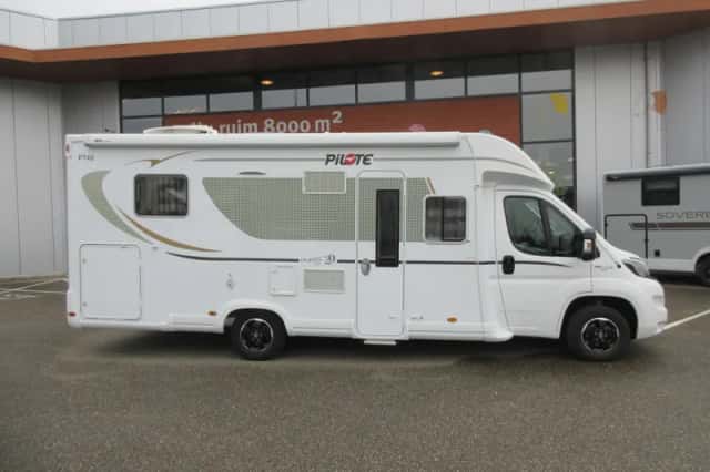 Pilote P 746 (2017) thumbnail 2