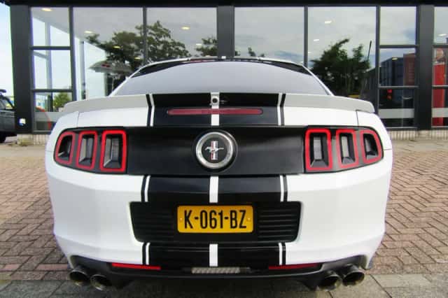 Ford Mustang (2014) thumbnail 4