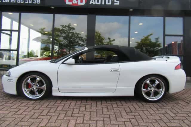 Mitsubishi Eclipse (1999) thumbnail 3