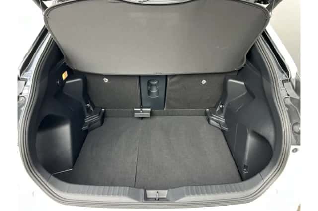 Toyota Yaris Cross (2022) thumbnail 6