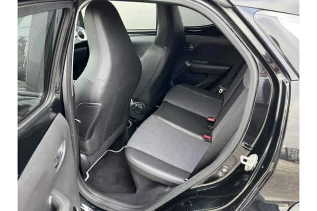 Toyota Aygo (2017) thumbnail 5