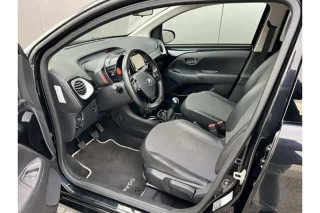 Toyota Aygo (2017) thumbnail 6