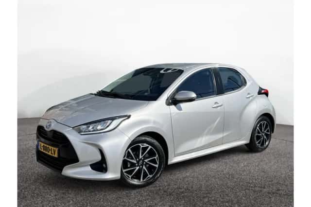 Toyota Yaris (2021) thumbnail 1