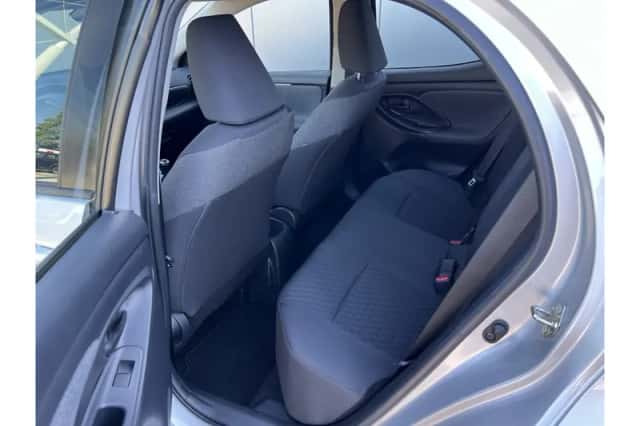 Toyota Yaris (2021) thumbnail 5