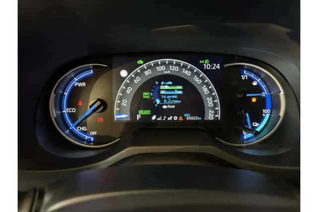 Toyota RAV4 (2022) thumbnail 4
