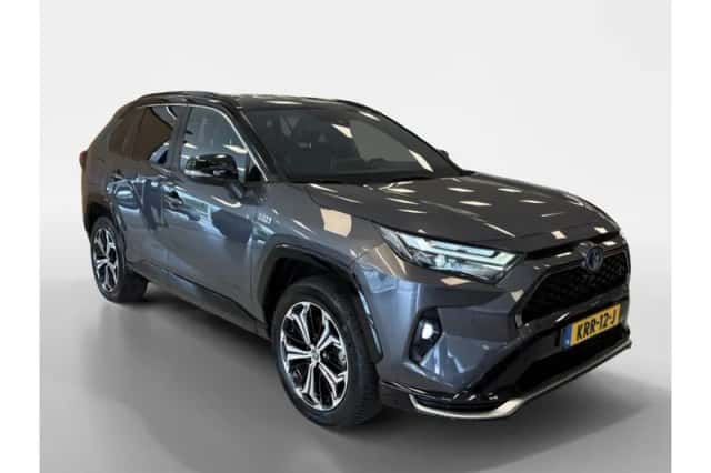 Toyota RAV4 (2022) thumbnail 6
