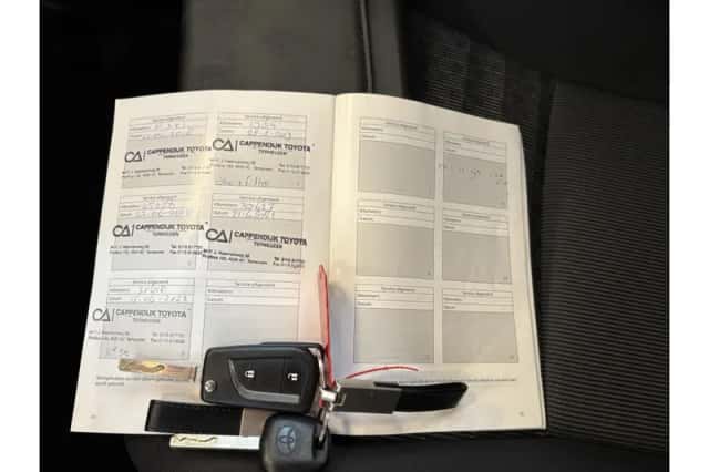 Toyota Yaris (2016) thumbnail 5