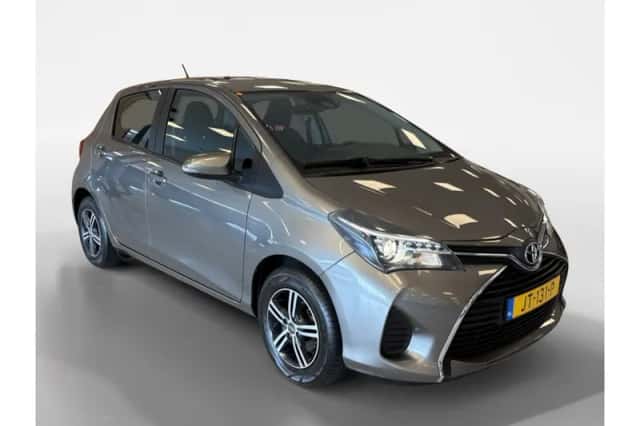 Toyota Yaris (2016) thumbnail 6