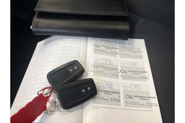 Toyota RAV4 (2019) thumbnail 5