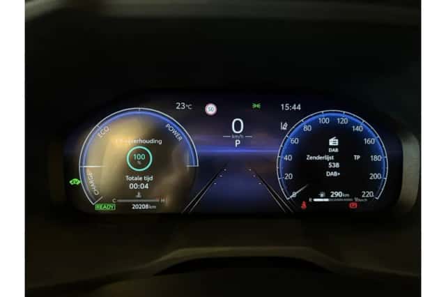 Toyota RAV4 (2024) thumbnail 4
