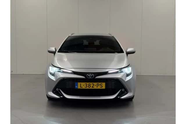 Toyota Corolla (2021) thumbnail 6