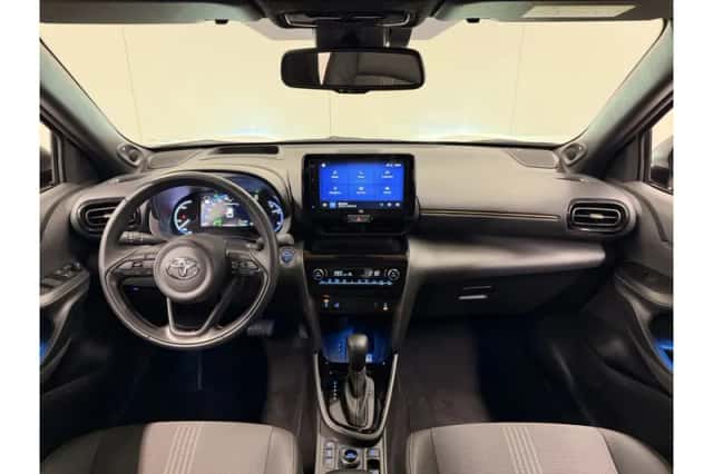 Toyota Yaris Cross (2023) thumbnail 3