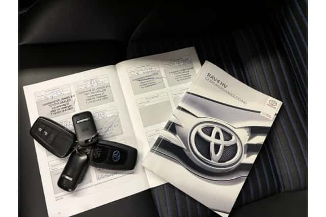 Toyota RAV4 (2019) thumbnail 5