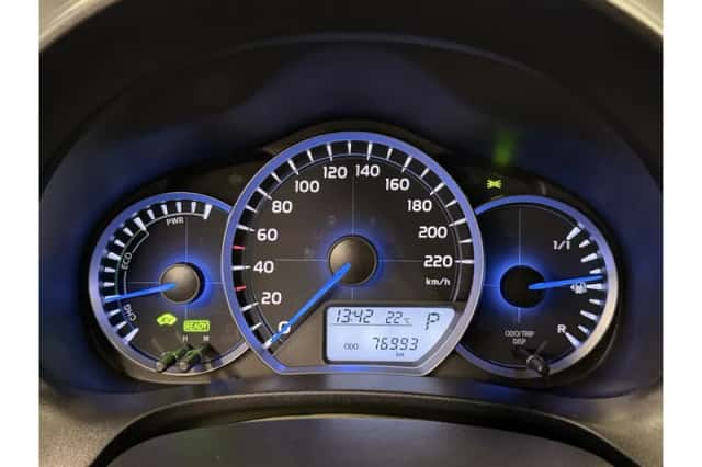 Toyota Yaris (2014) thumbnail 4
