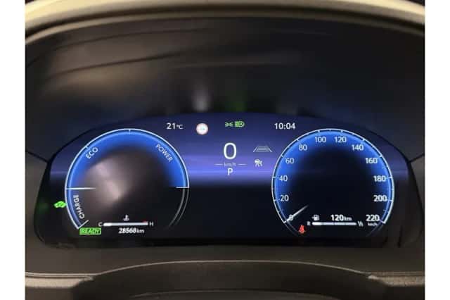 Toyota Yaris (2024) thumbnail 4