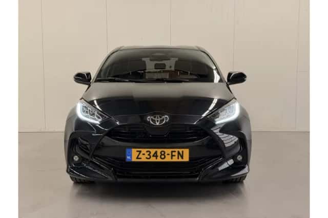 Toyota Yaris (2024) thumbnail 6