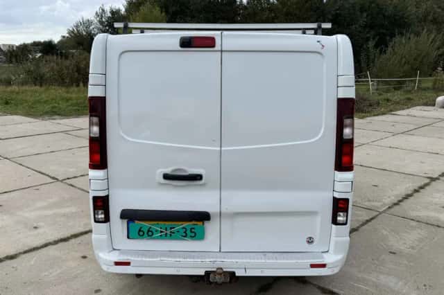 Opel Vivaro (2015) thumbnail 6
