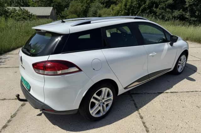 Renault Clio (2016) thumbnail 5