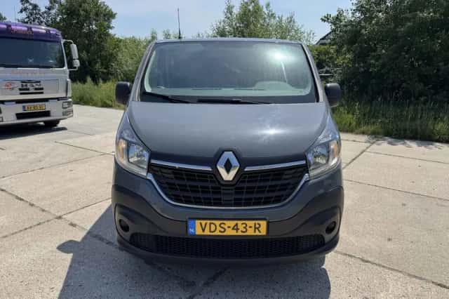 Renault Trafic (2020) thumbnail 2