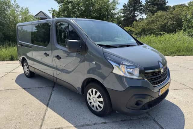 Renault Trafic (2020) thumbnail 3