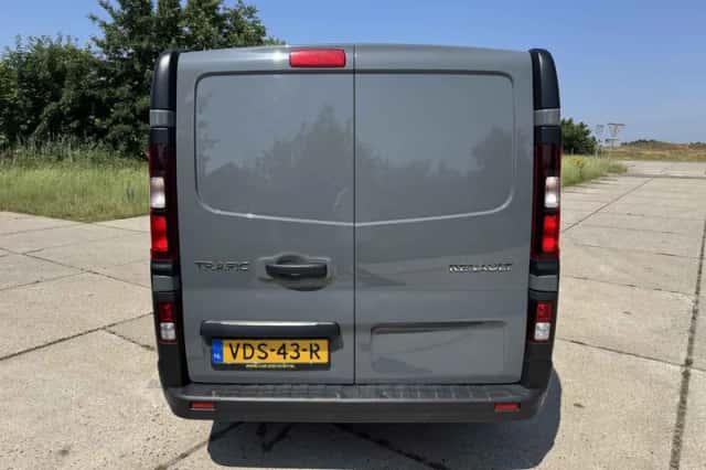 Renault Trafic (2020) thumbnail 6