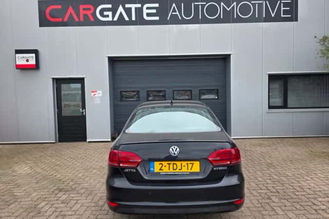 Volkswagen Jetta (2014) thumbnail 6
