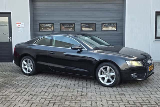 Audi A5 (2011) thumbnail 1