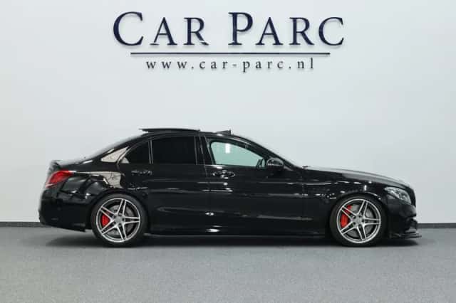 Mercedes-Benz C-Klasse (2016) thumbnail 4